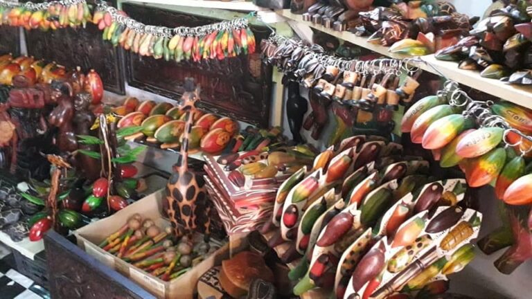 Artesanato em Madeira